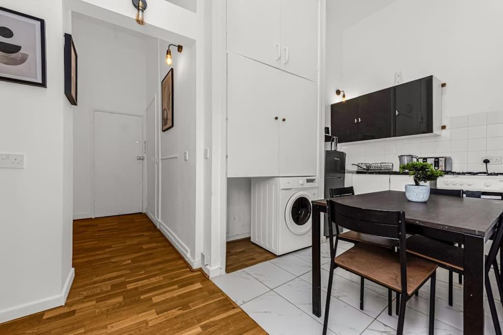 Апартаменты Deluxe Flat On Kentish Town Лондон Экстерьер фото