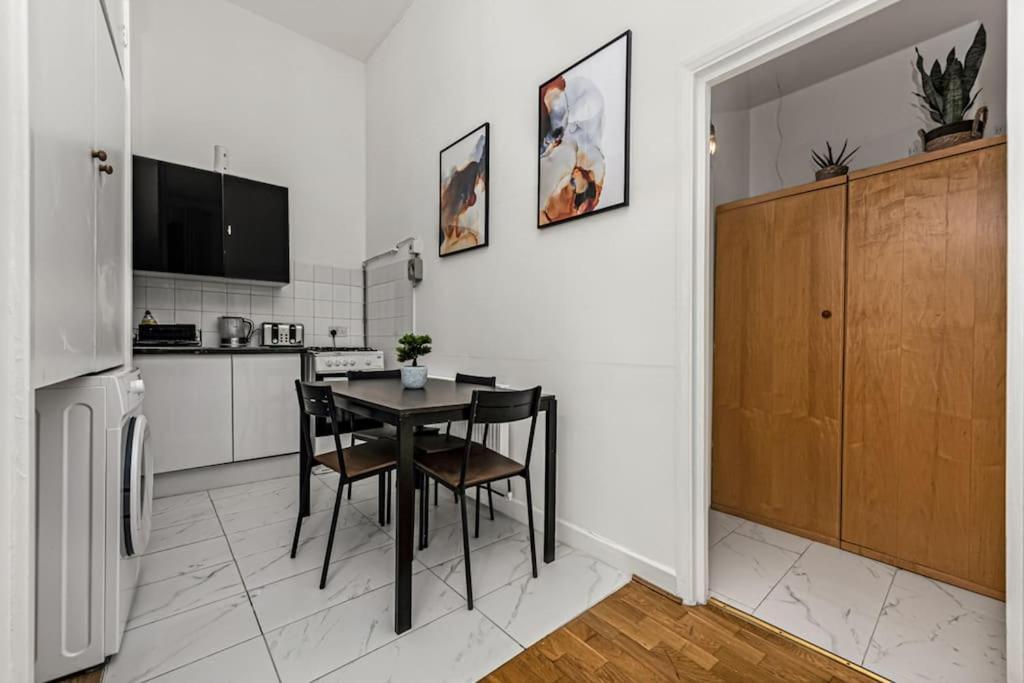 Апартаменты Deluxe Flat On Kentish Town Лондон Экстерьер фото
