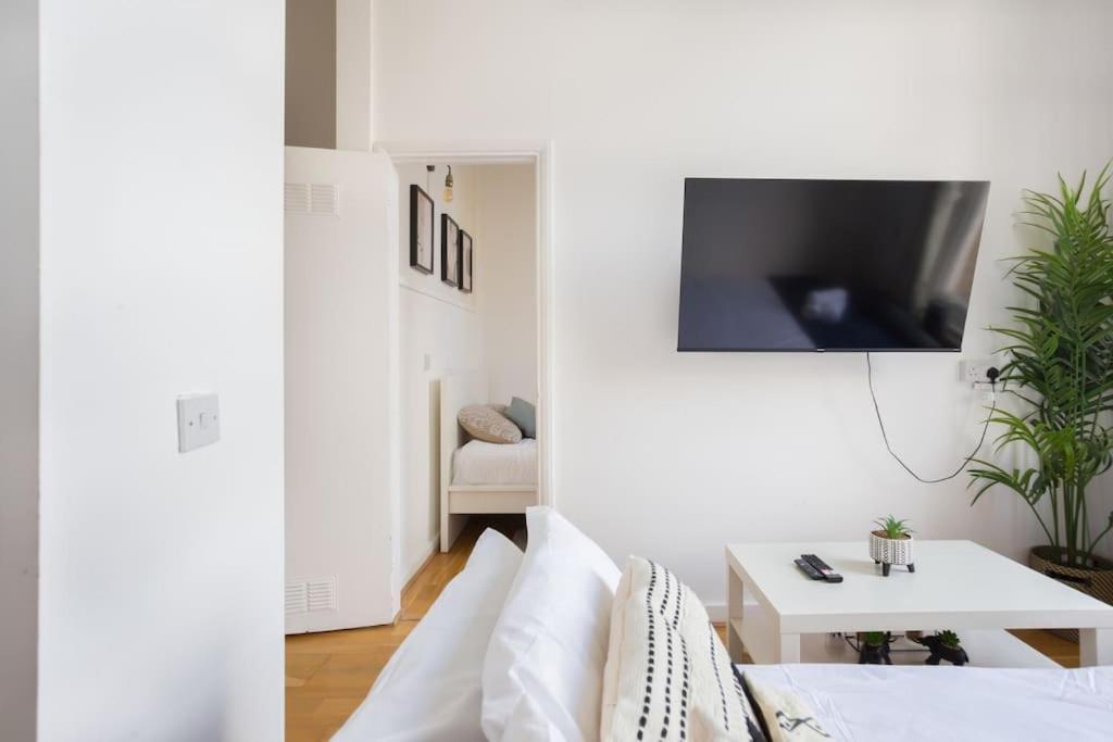 Апартаменты Deluxe Flat On Kentish Town Лондон Экстерьер фото